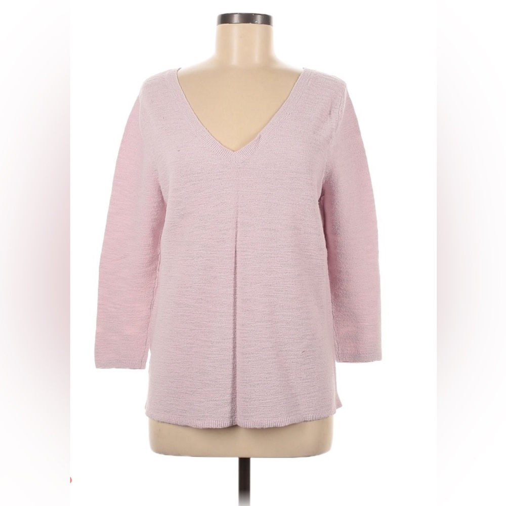 🌻 2/$10 Loft pinkish purple v neck sweater size medium